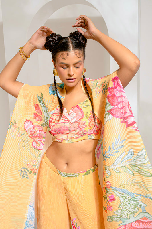 CHROME YELLOW CAPE SET