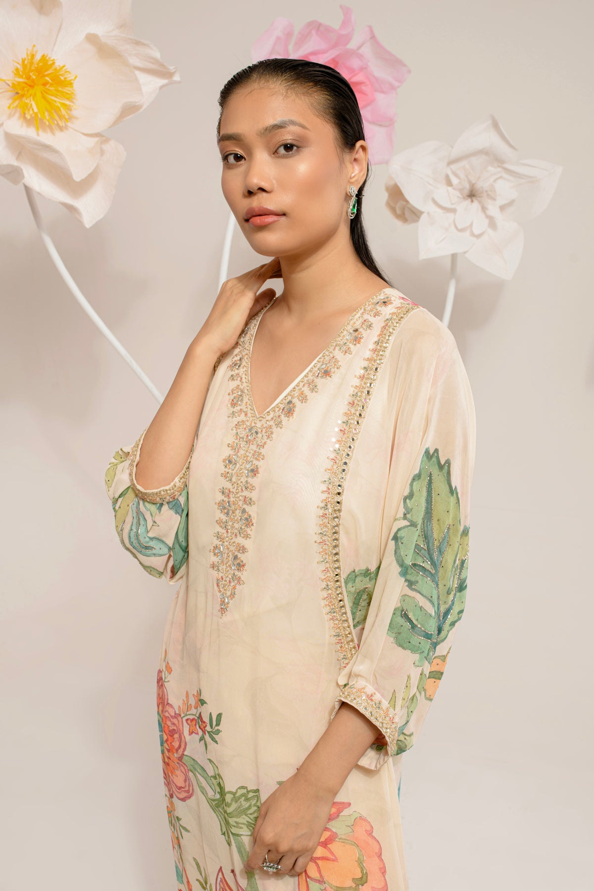 CREAM DIGITAL PRINT KURTA SET