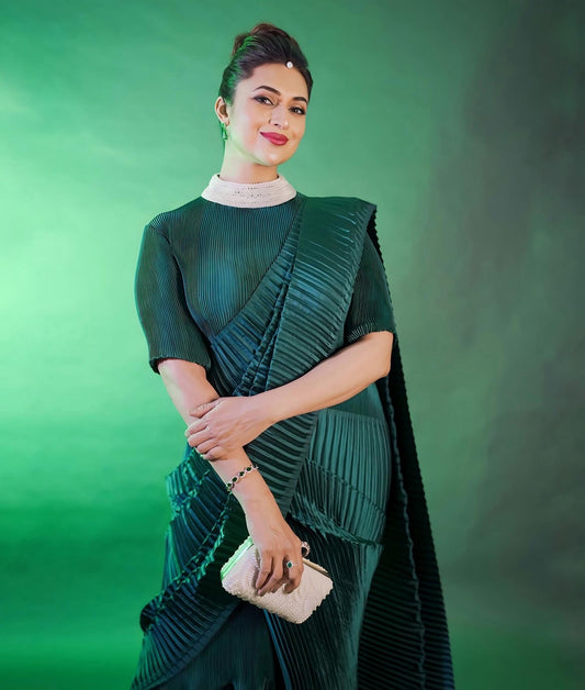 GREEN SAREE EMBRODED NECK BLOUSE WITH BELT