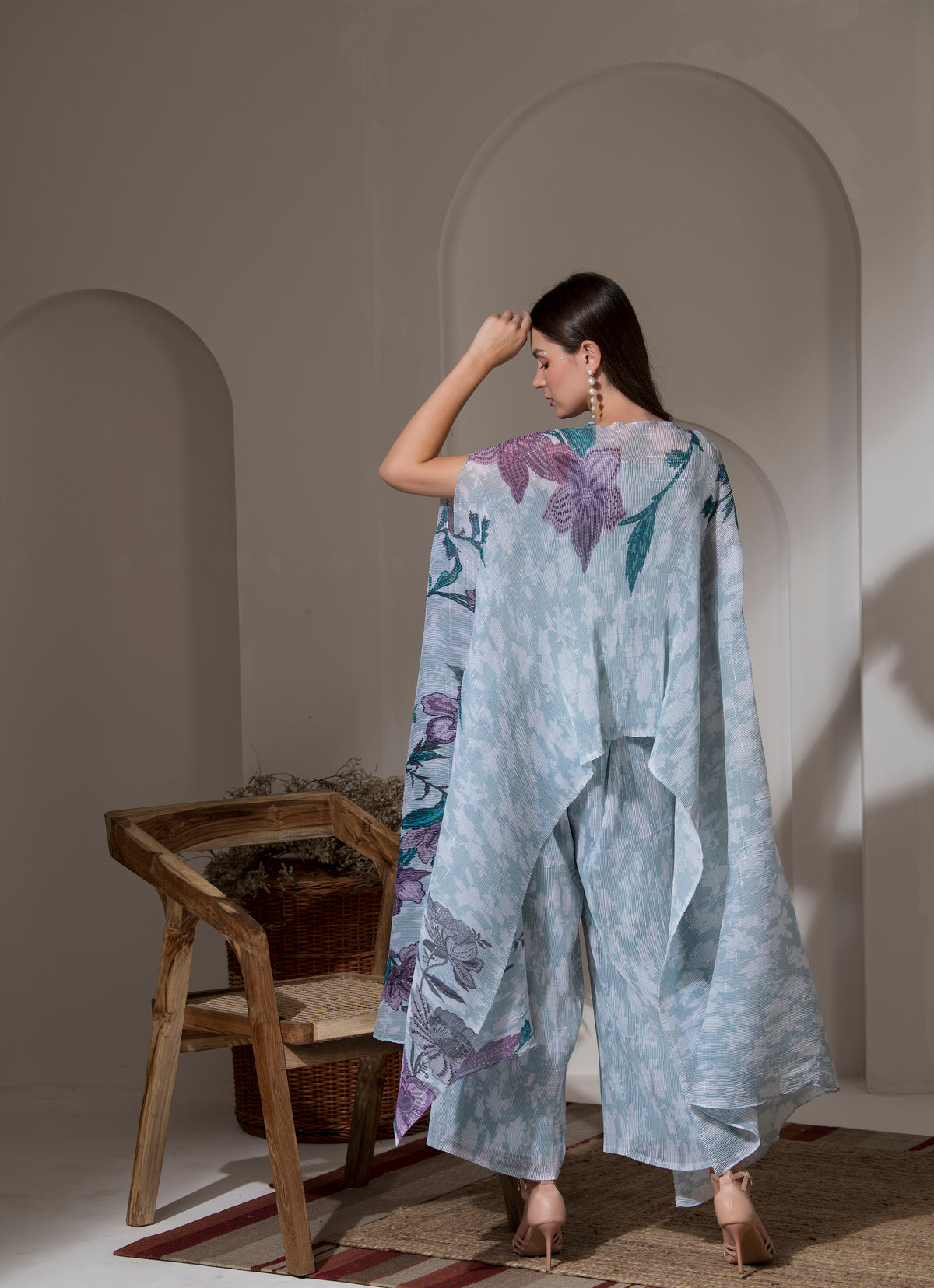 ASH GREY FLOWER KAFTAN