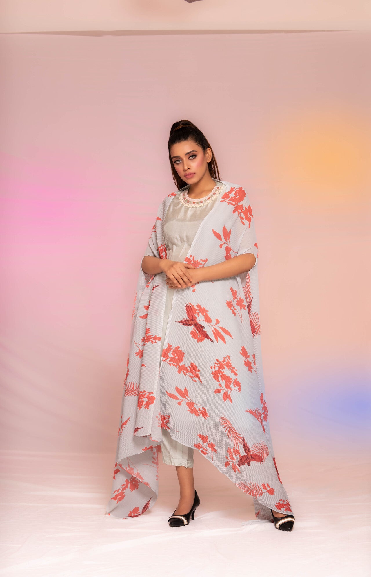 Ice Mountain kurta set with Digital print pleated Cape..