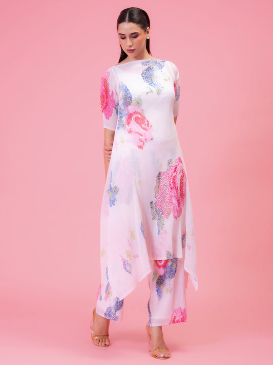 PETALS POETRY IVORY KURTA SET